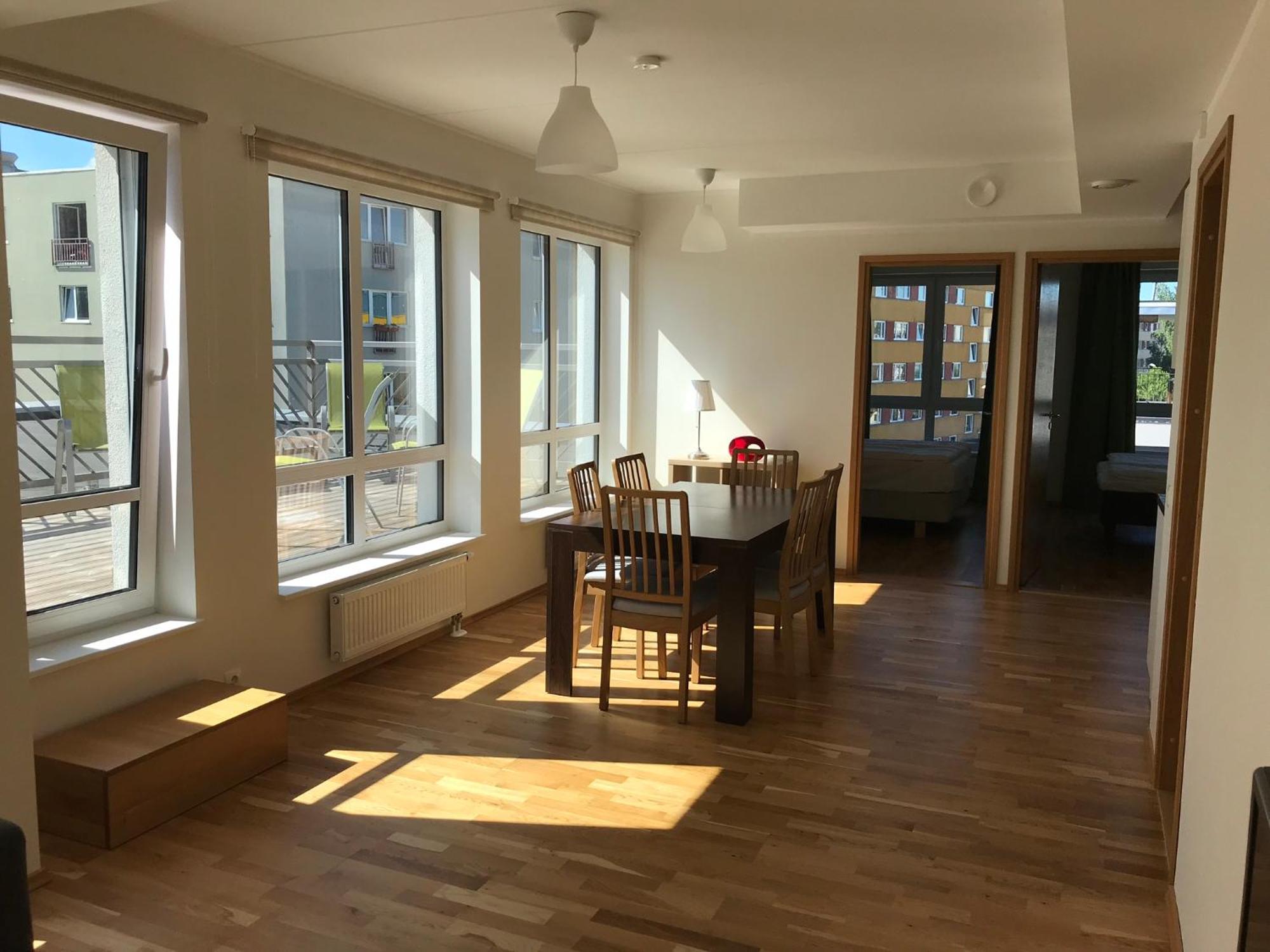 Raatuse 85 Deluxe Apartments ตาร์ตู ภายนอก รูปภาพ